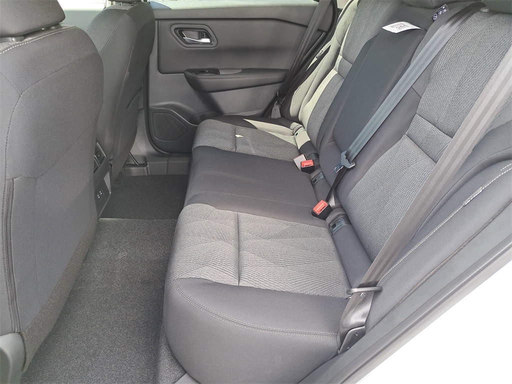 2026 Nissan Rogue SV photo 11