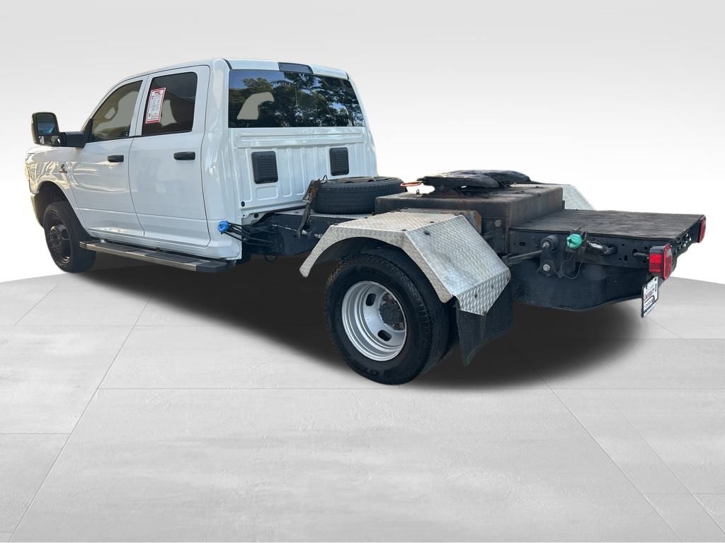 2024 Ram 3500 Tradesman photo 3