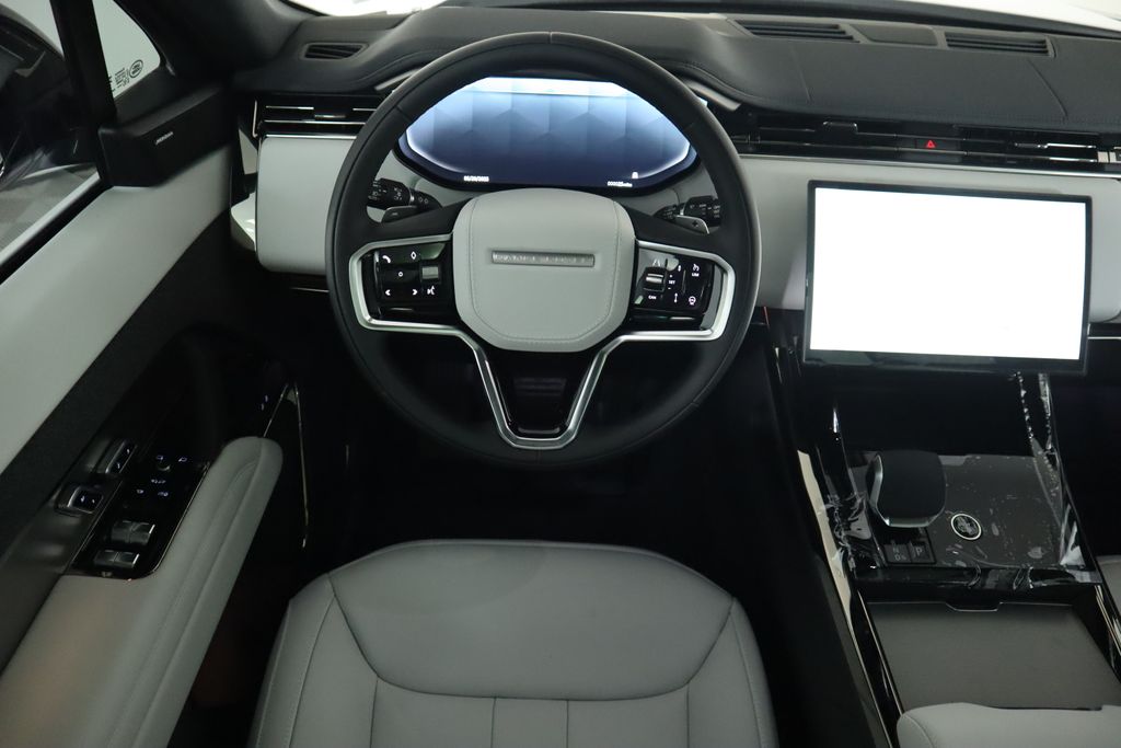 2025 Land Rover Range Rover Sport P360 S photo 10