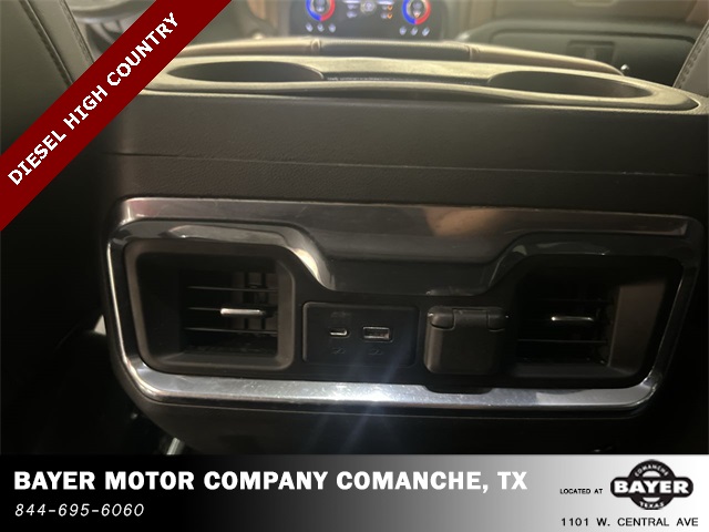 2022 Chevrolet Silverado 1500 High Country photo 16