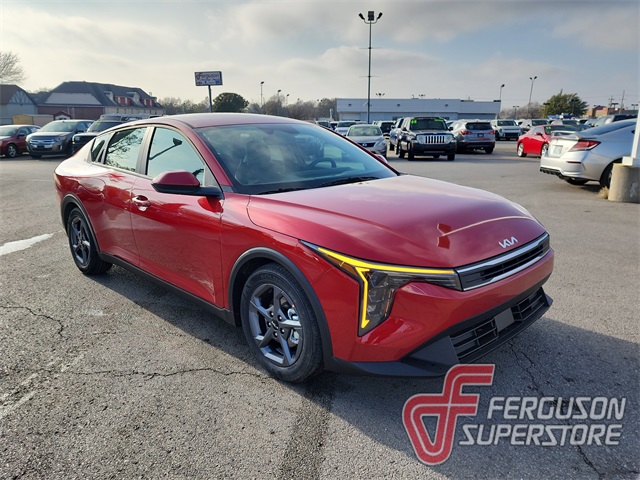 2025 Kia K4 LXS's photo