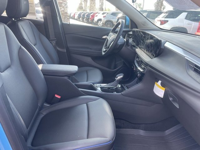 2026 Buick Encore GX Sport Touring photo 17