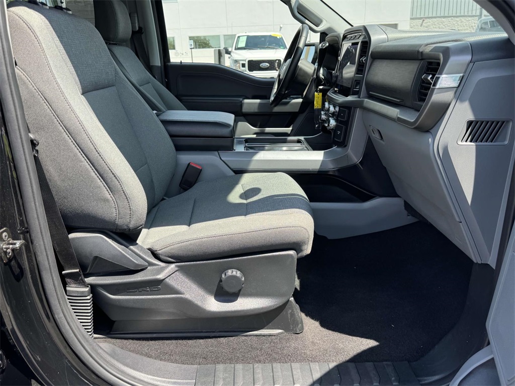 2024 Ford F-150 XLT photo 16