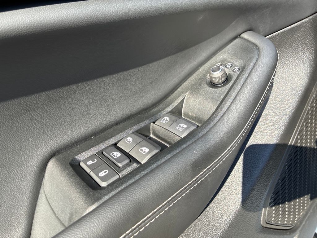 2025 Jeep Grand Cherokee Altitude X photo 11