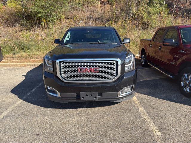 2015 Gmc Yukon Denali photo 2