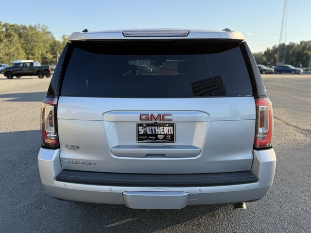 2020 Gmc Yukon SLT photo 3
