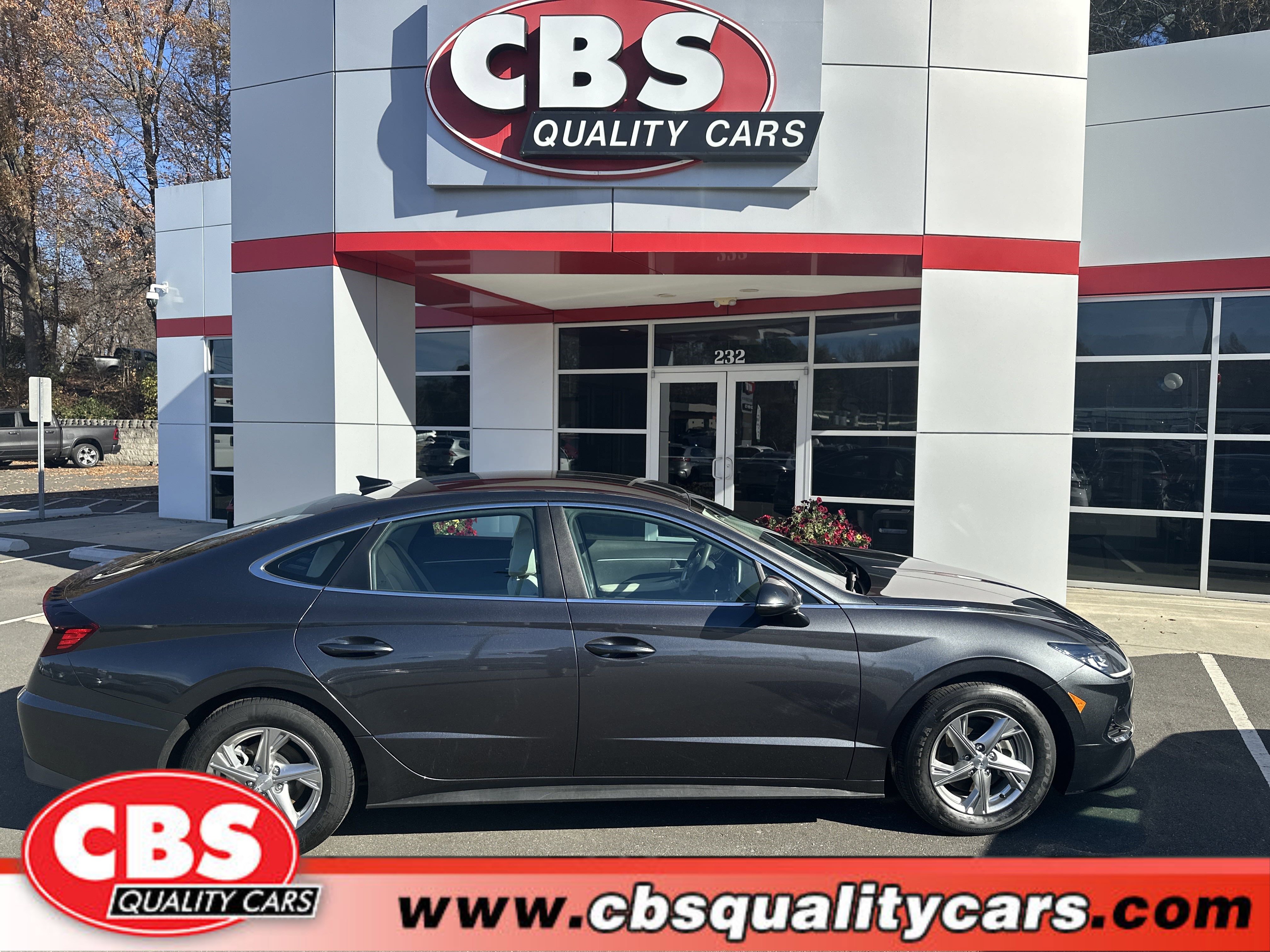 2022 Hyundai Sonata SE's photo