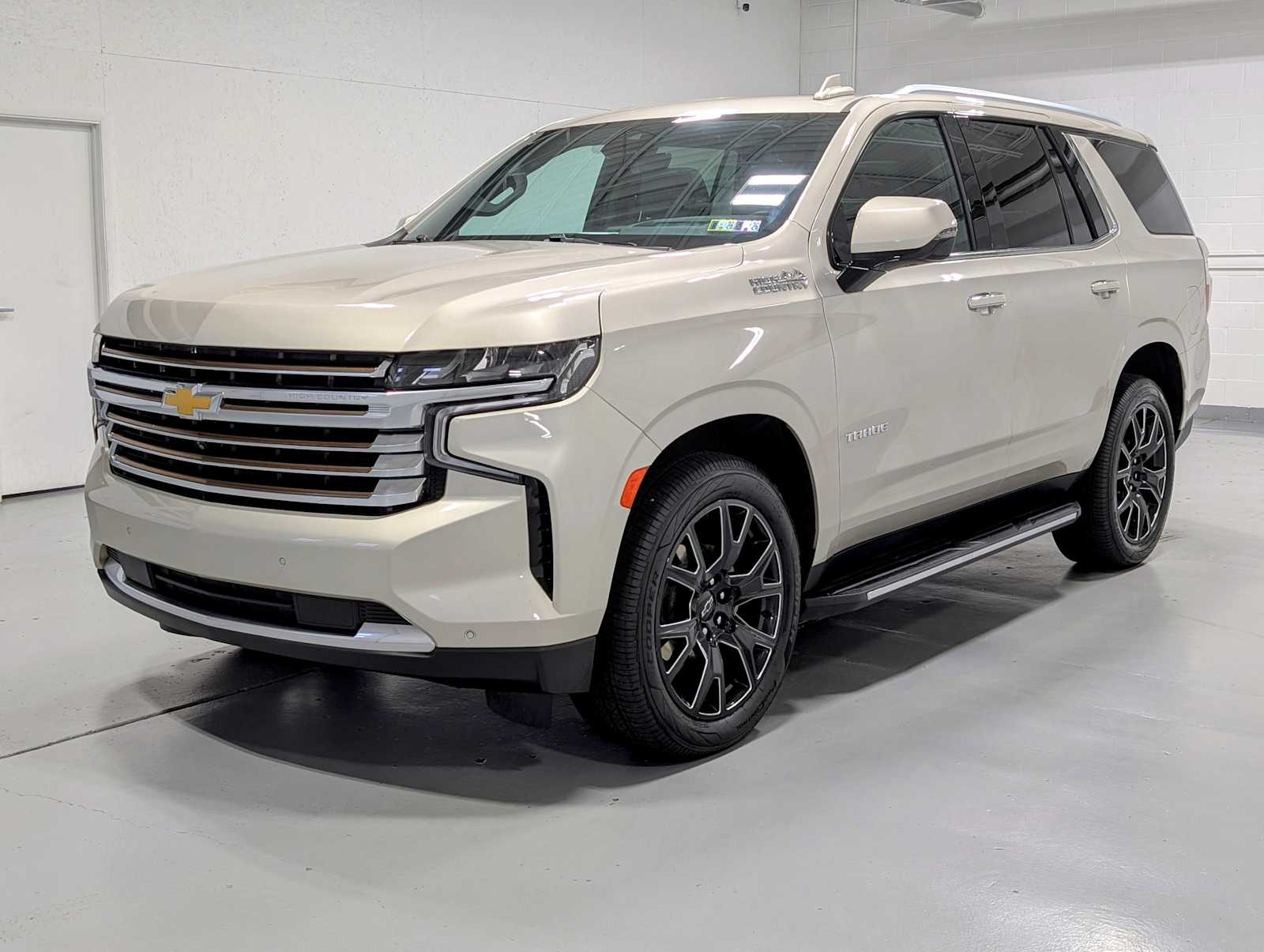 Pre-Owned 2023 Chevrolet Tahoe High Country Door SUV in