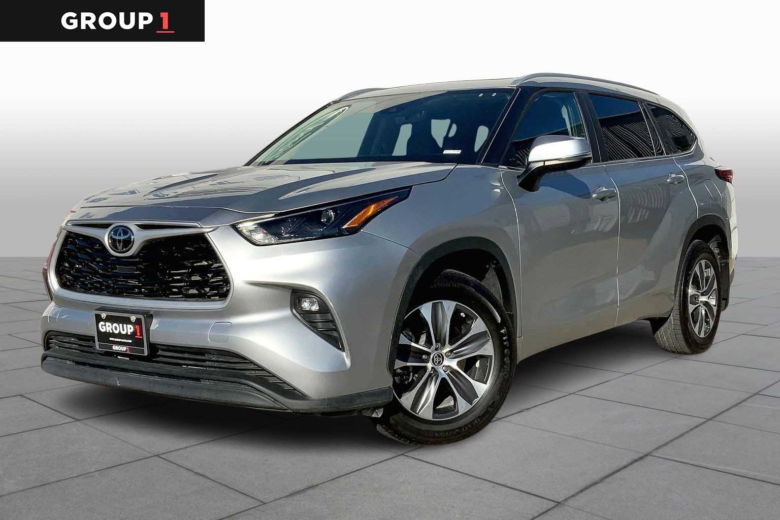 2023 Toyota Highlander XLE's photo