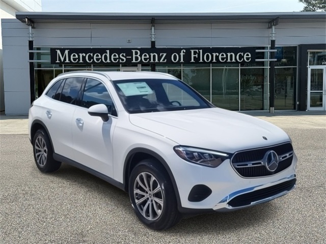 2025 Mercedes-Benz GLC Base's photo