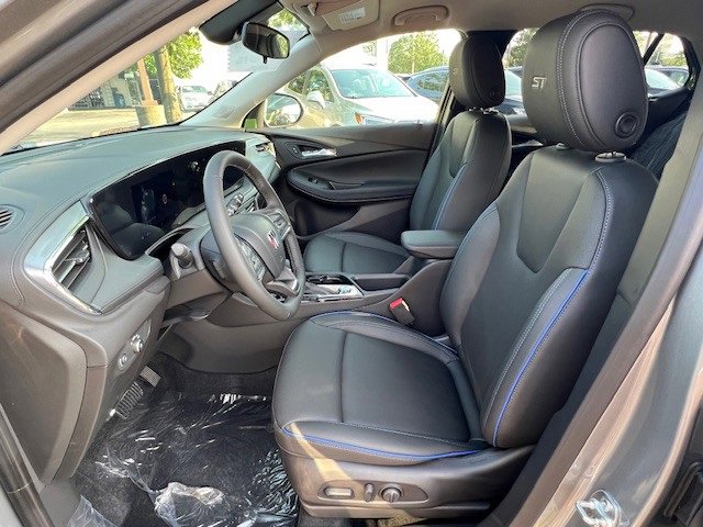 2026 Buick Encore GX Sport Touring photo 10