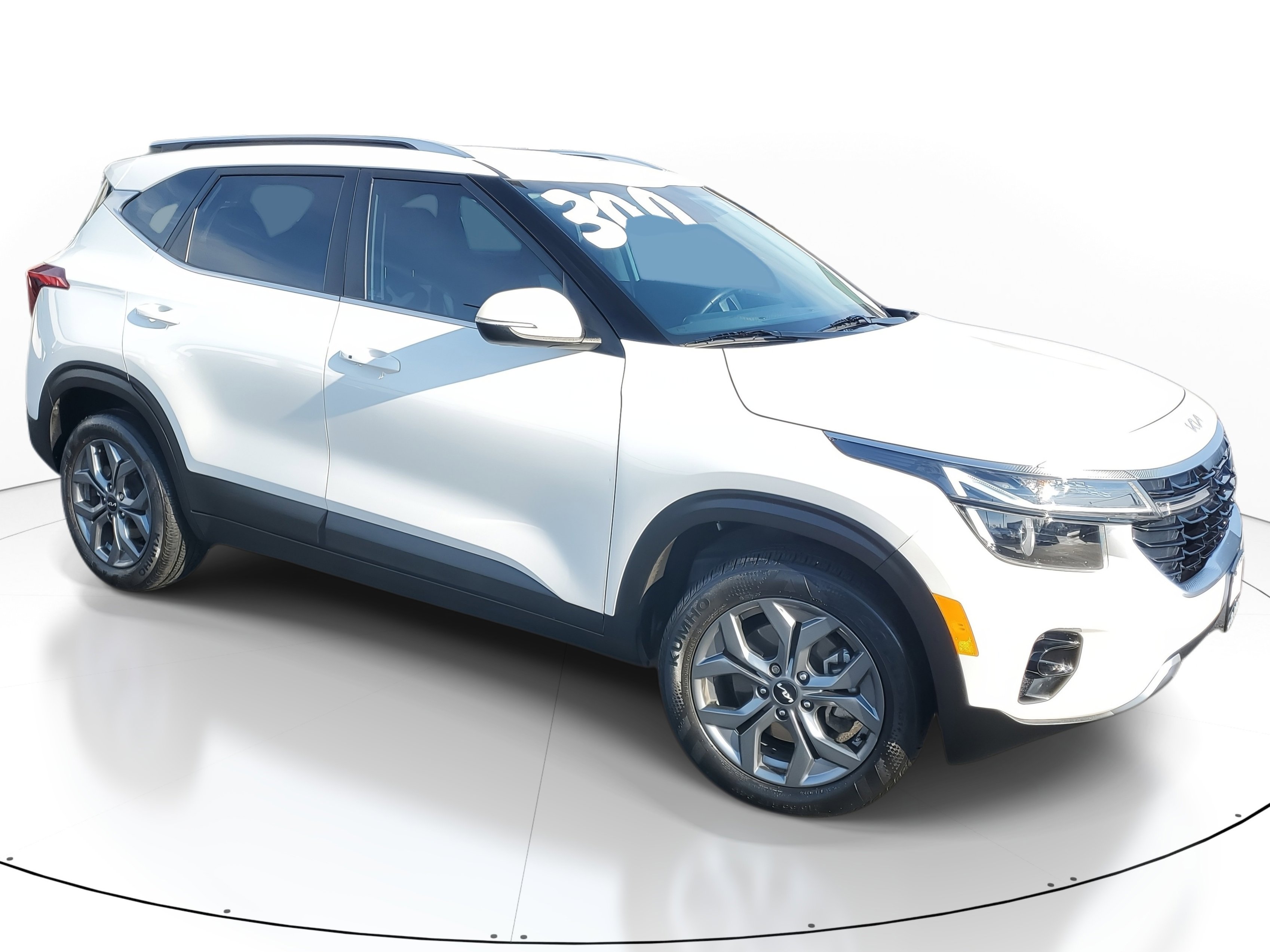 2024 Kia Seltos S's photo