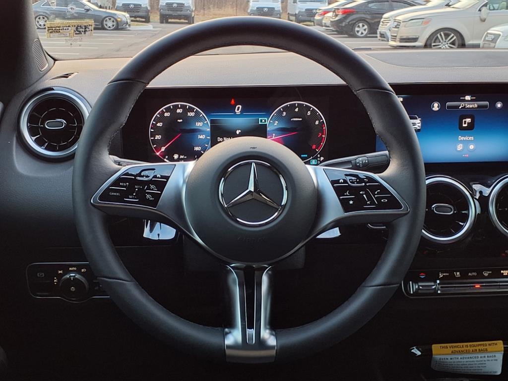 2025 Mercedes Benz GLA 250 photo 11