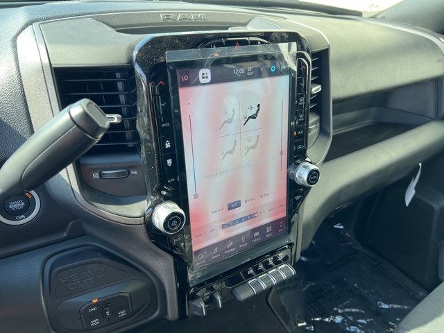 2025 Ram 2500 Tradesman photo 9
