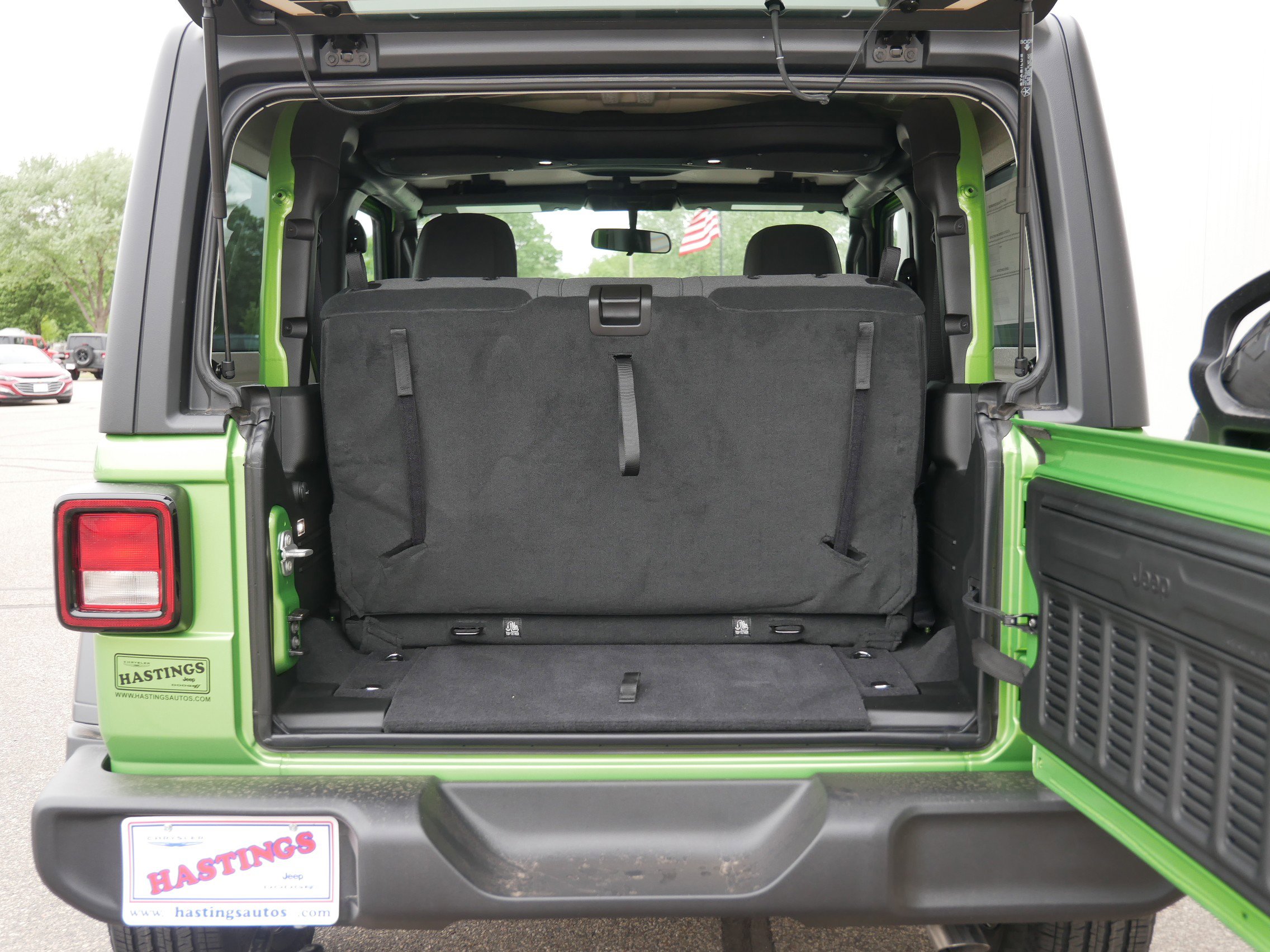 2025 Jeep Wrangler Sport photo 4