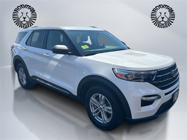 2022 Ford Explorer XLT photo 2
