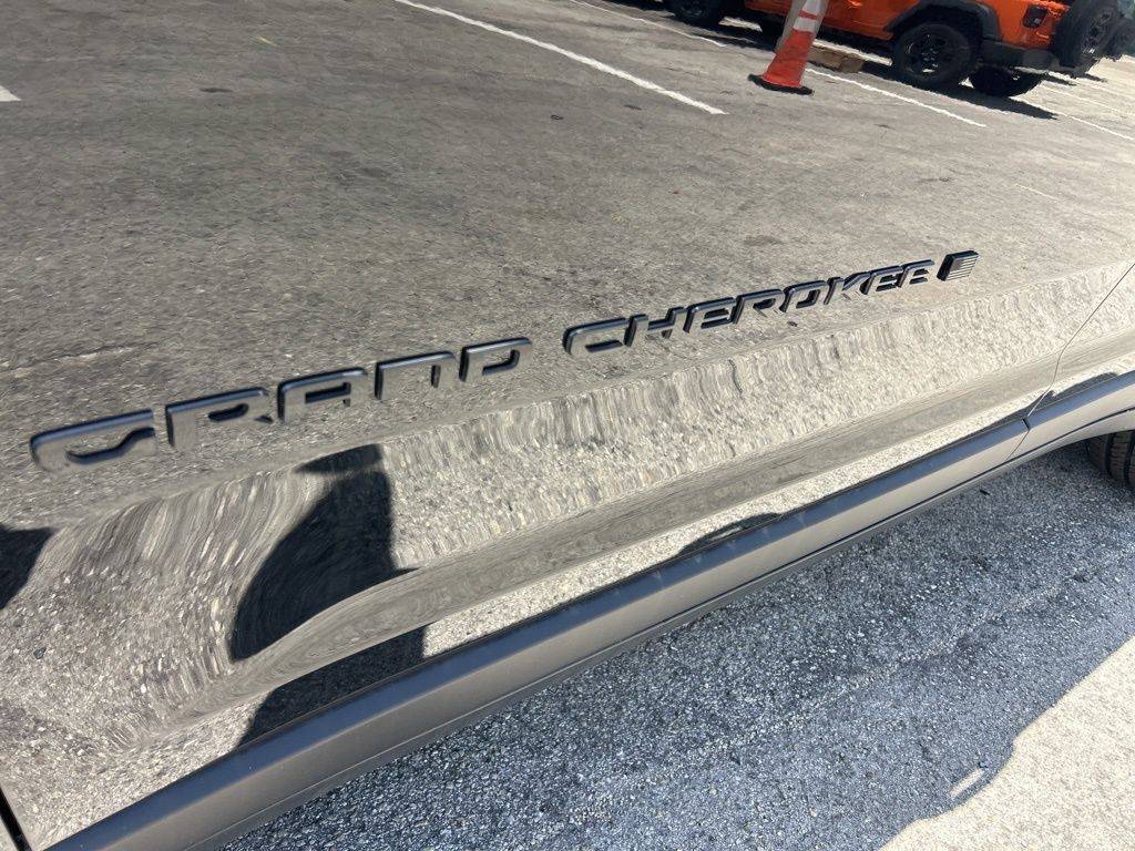 2025 Jeep Grand Cherokee Altitude X photo 18