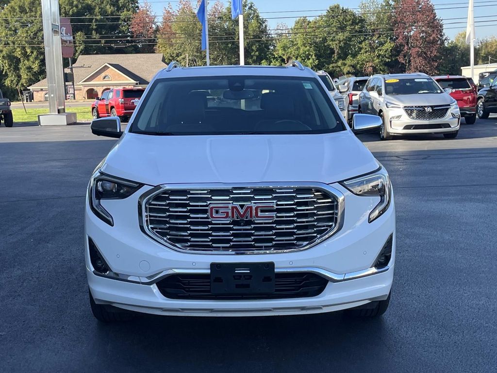 2020 Gmc Terrain Denali photo 2