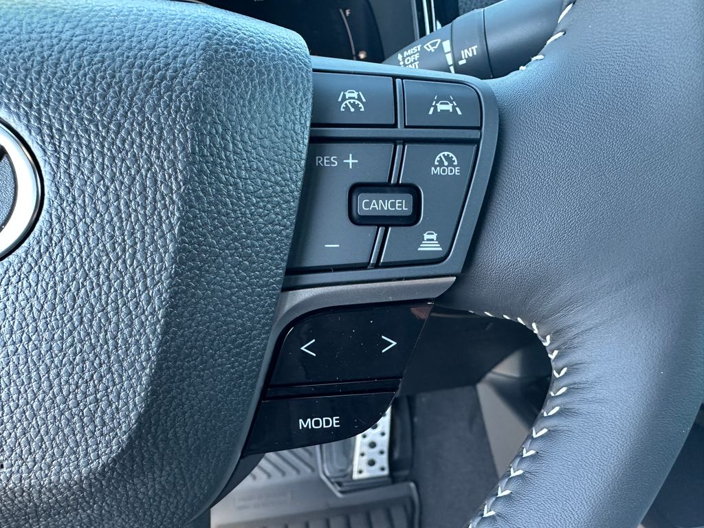 2026 Toyota Camry SE photo 20