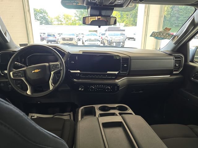 2023 Chevrolet Silverado 1500 LT photo 10