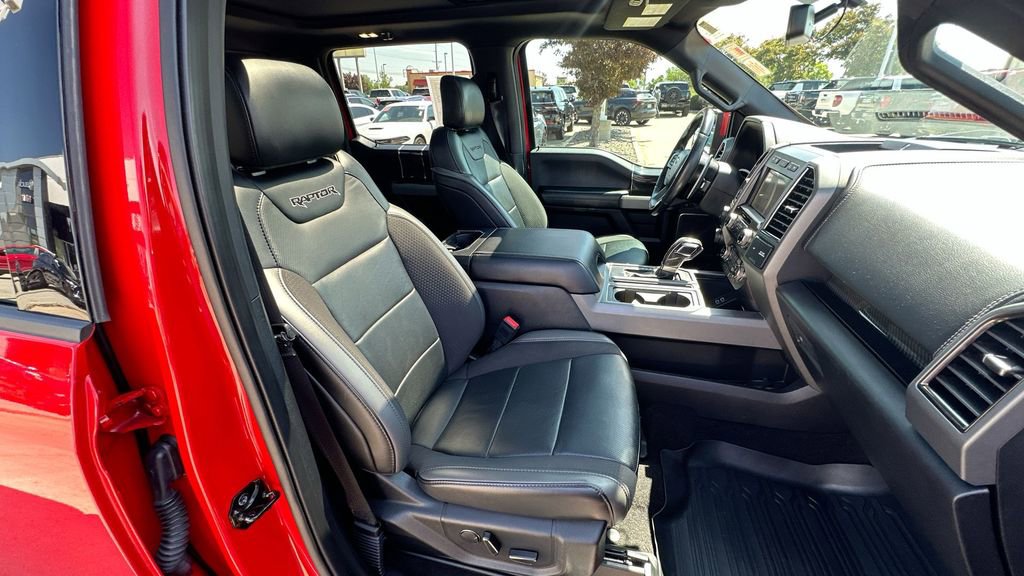 2019 Ford F-150 Raptor photo 28