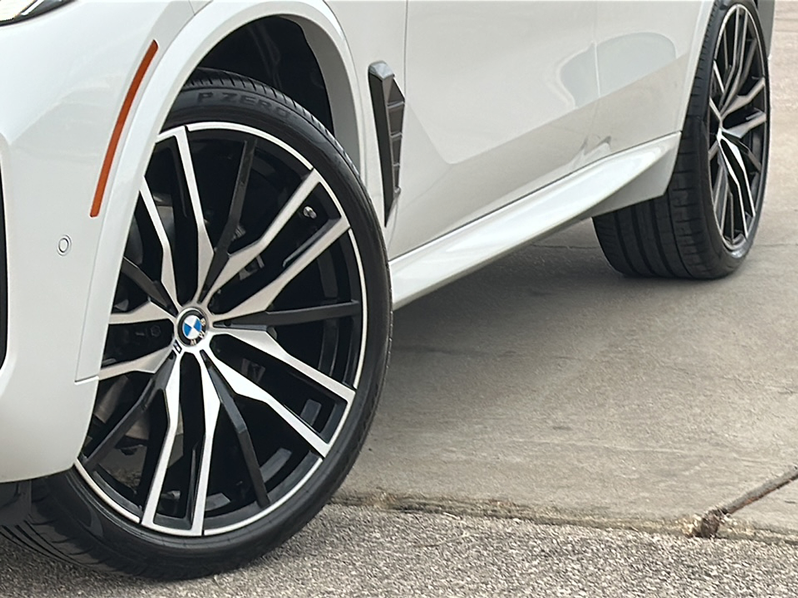 2025 Bmw X5 xDrive40i photo 2