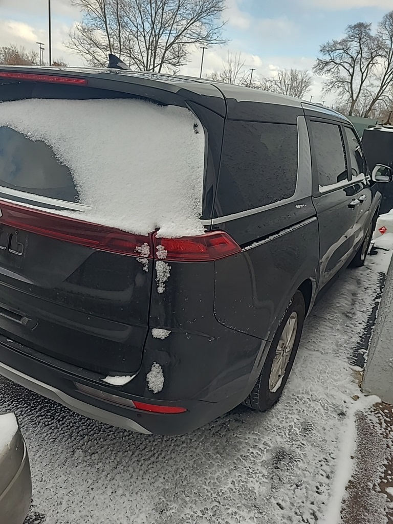 2024 KIA CARNIVAL - Image 2