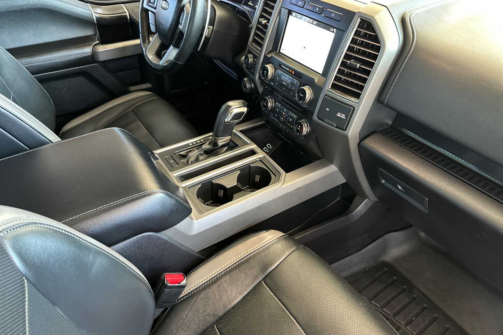 2017 Ford F-150 Raptor photo 16