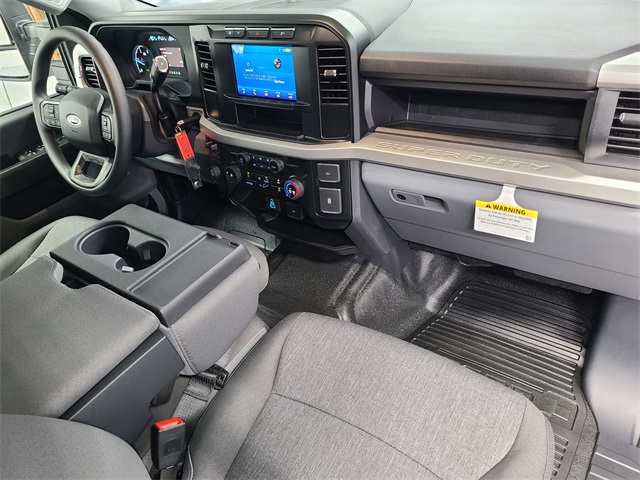 2024 Ford F-350 XL photo 16