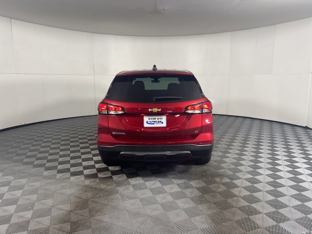 2023 Chevrolet Equinox LT photo 3