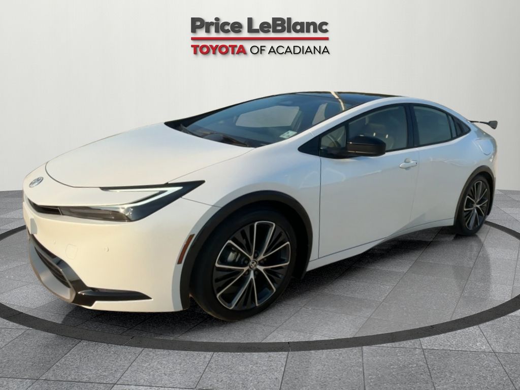 2024 Toyota Prius XLE photo 3