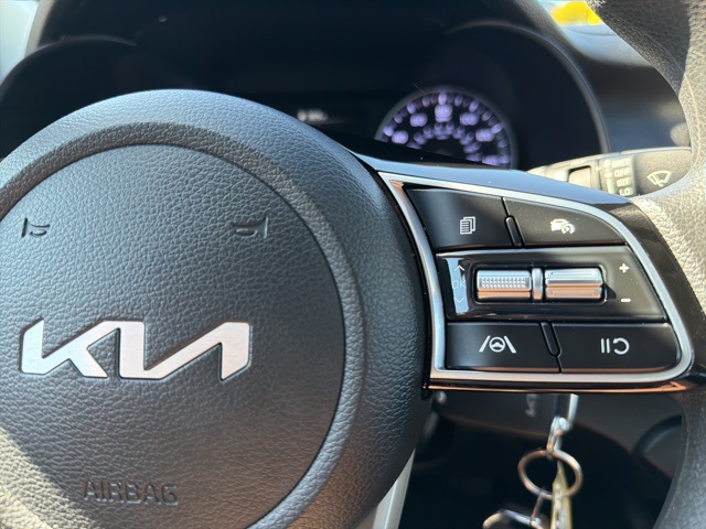 2023 Kia Forte LXS photo 21