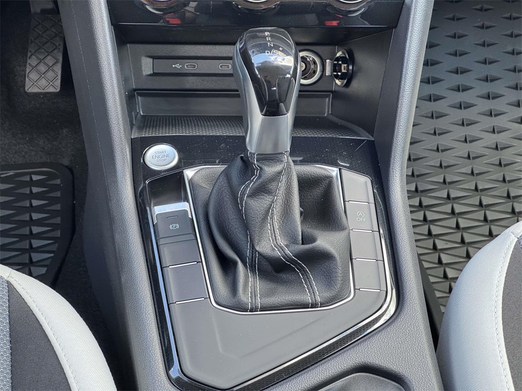 2025 Volkswagen Taos S photo 20