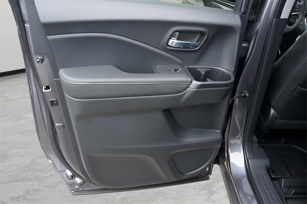 2026 Honda Ridgeline RTL photo 2