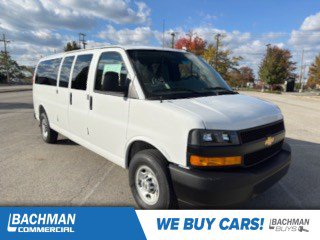 2025 Chevrolet Express Passenger LS's photo