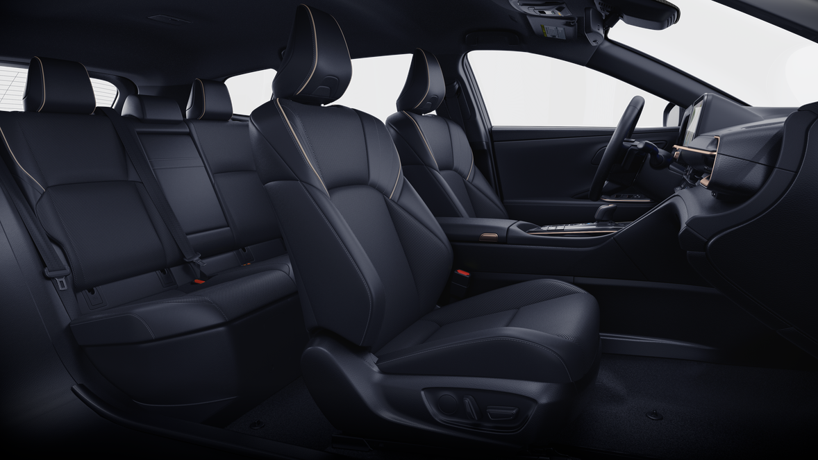 2025 Toyota Crown Signia XLE photo 26
