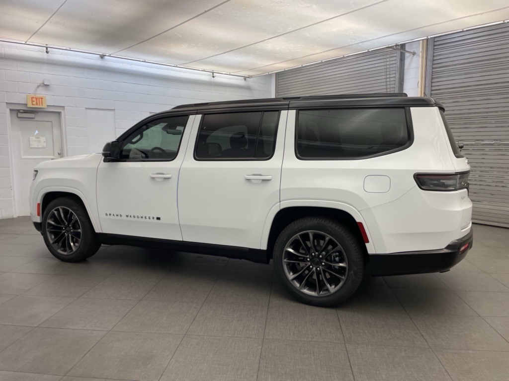 2025 Jeep Grand Wagoneer III photo 5
