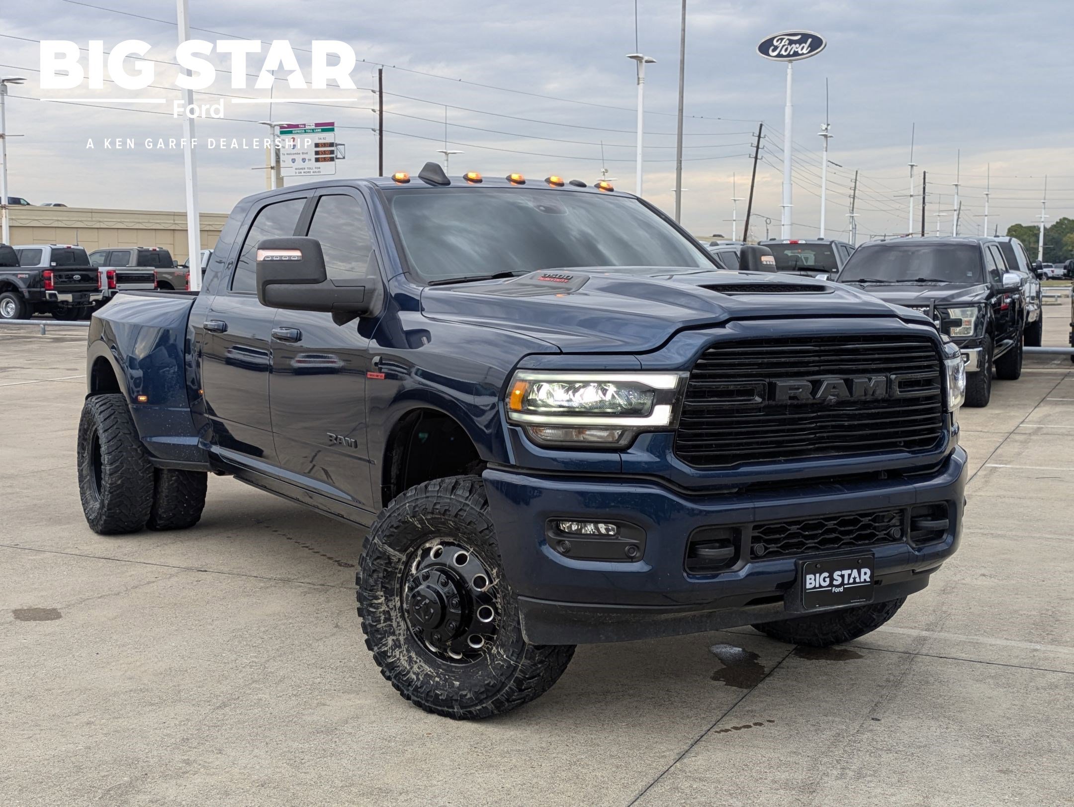 2024 RAM Ram 3500 Pickup Laramie's photo