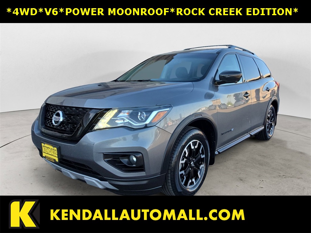 2020 Nissan Pathfinder SL's photo