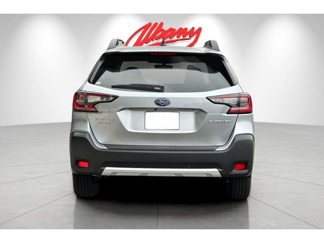 2025 Subaru Outback Limited photo 4