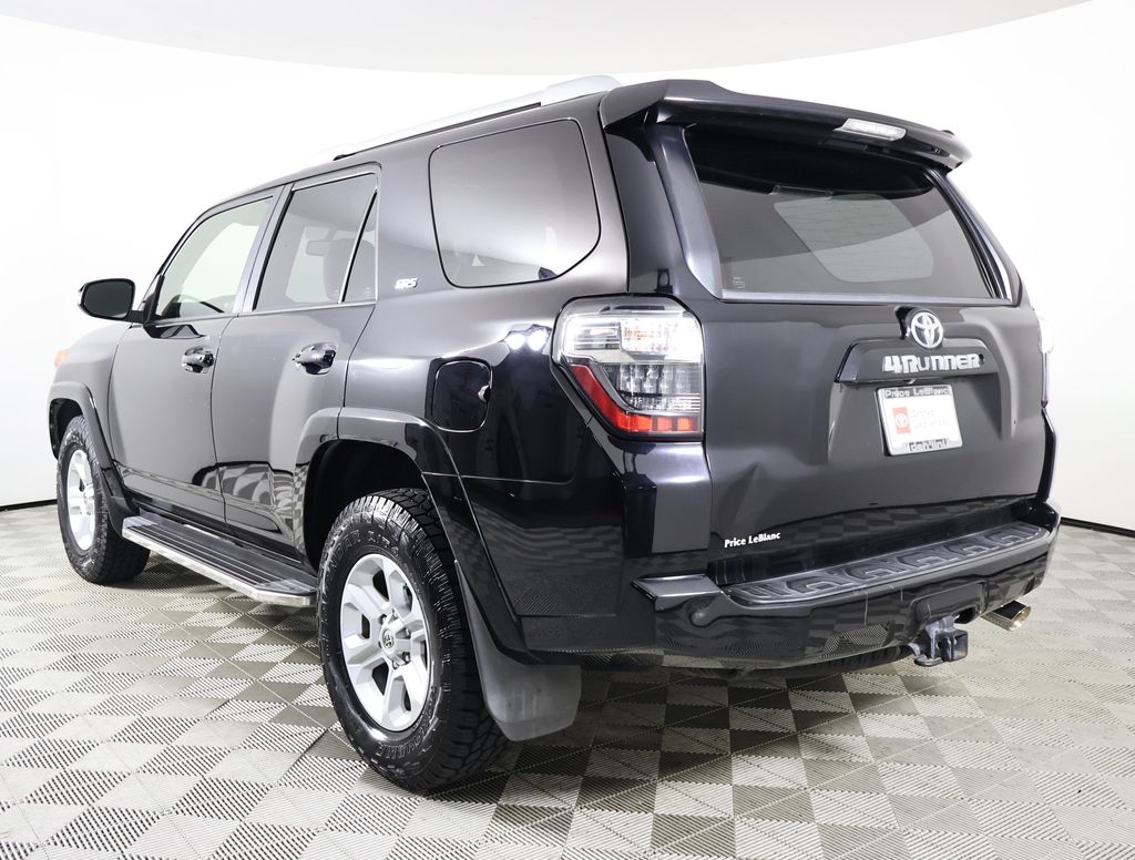 2018 Toyota 4Runner SR5 Premium photo 4