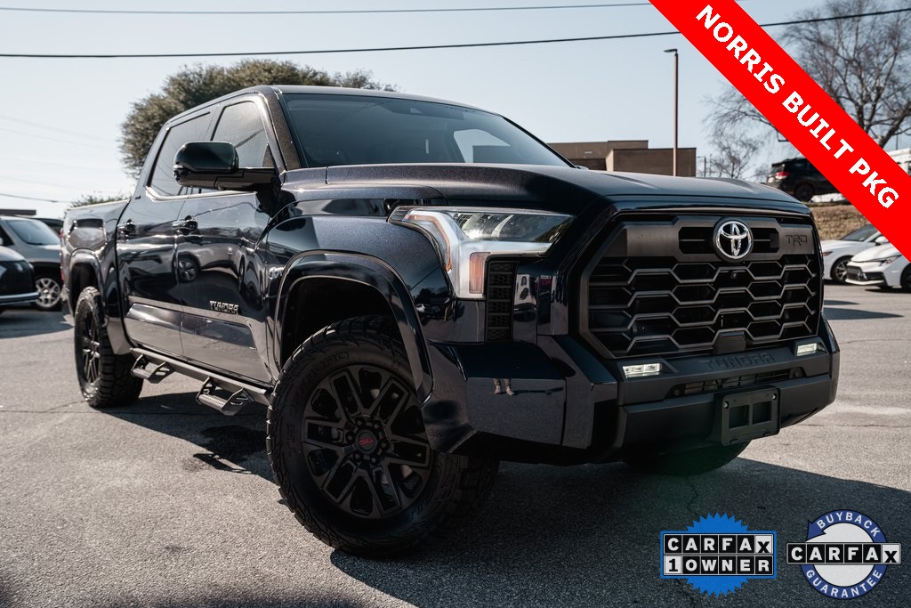 2023 Toyota Tundra SR5's photo