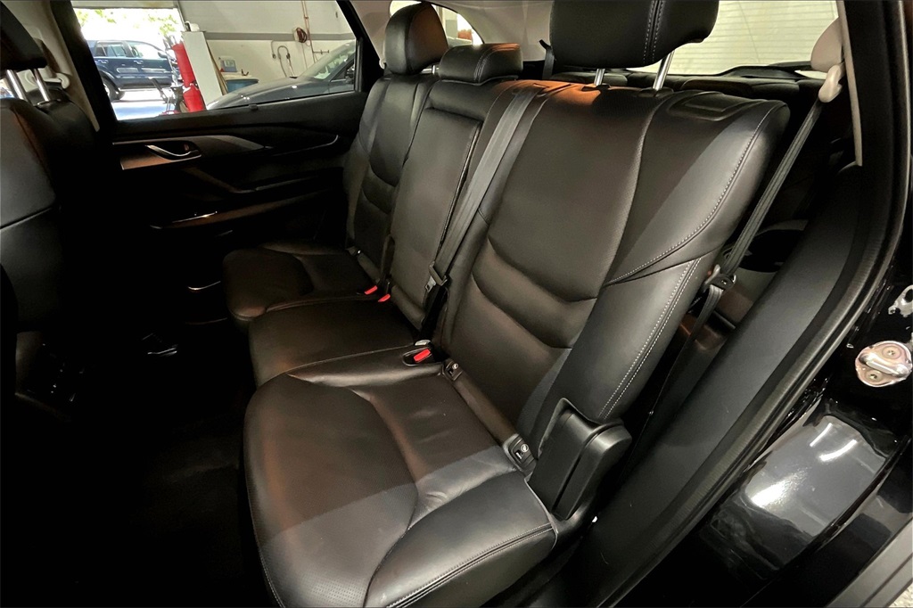 2022 Mazda CX-9 Touring photo 25