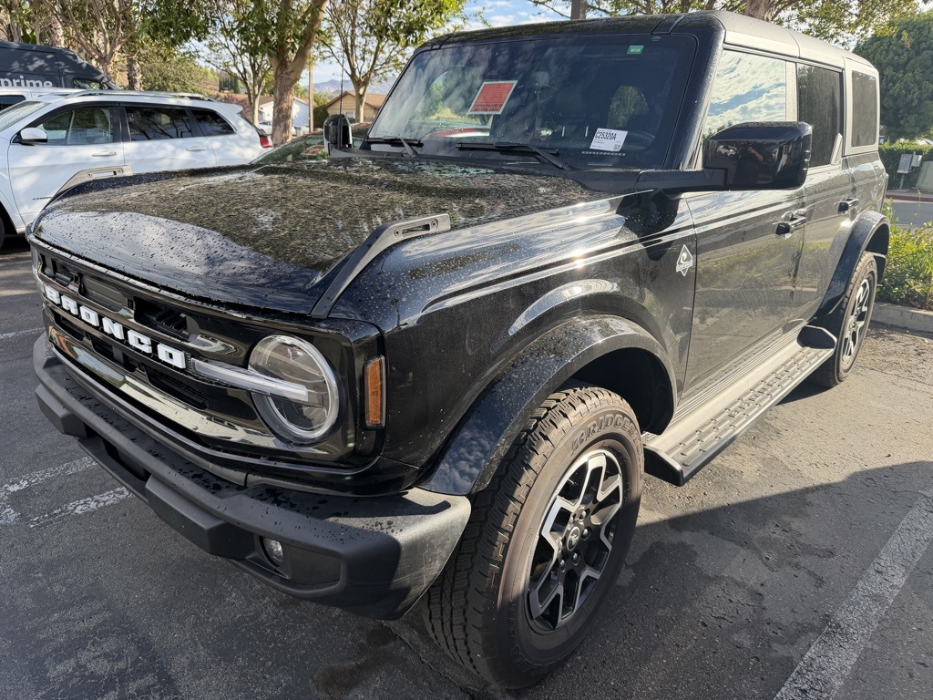 Used 2025 Black Ford Outer Banks image 2