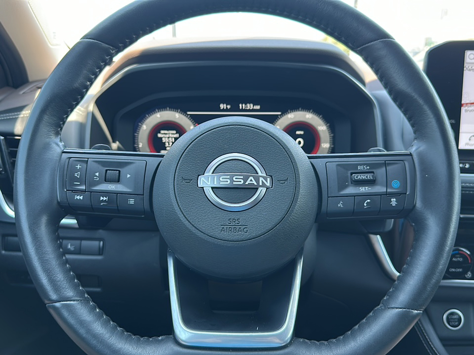 2023 Nissan Rogue Platinum photo 11