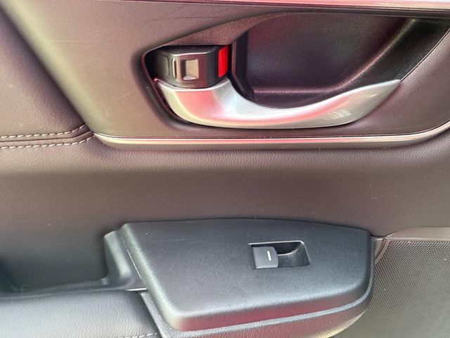 2022 Honda CR-V Touring photo 9