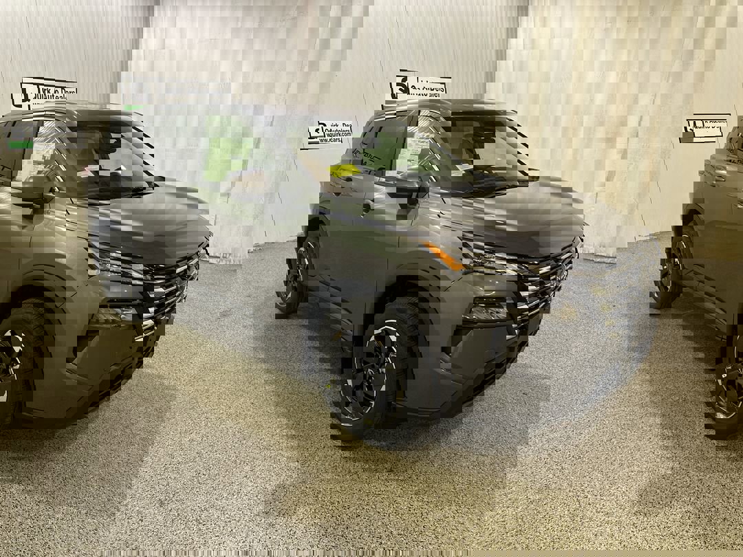 2026 Nissan Rogue SV's photo