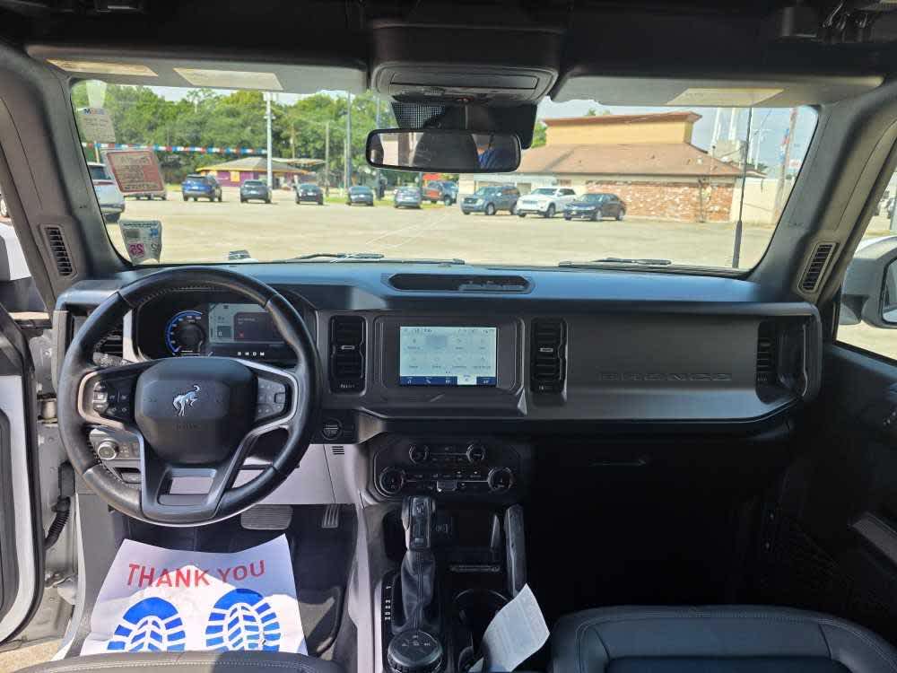 2022 Ford Bronco Outer Banks photo 13