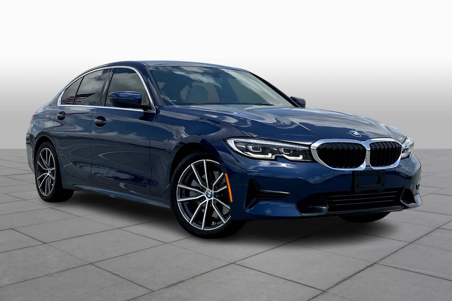2021 Bmw 330i photo 2