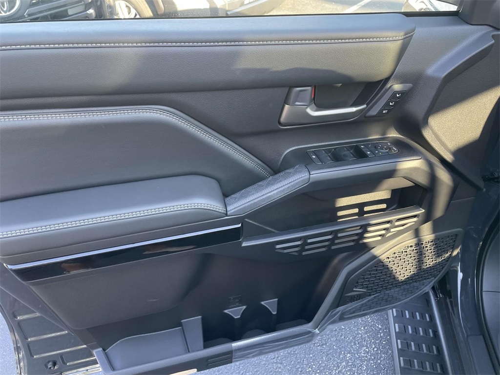 2025 Toyota 4Runner Limited photo 15